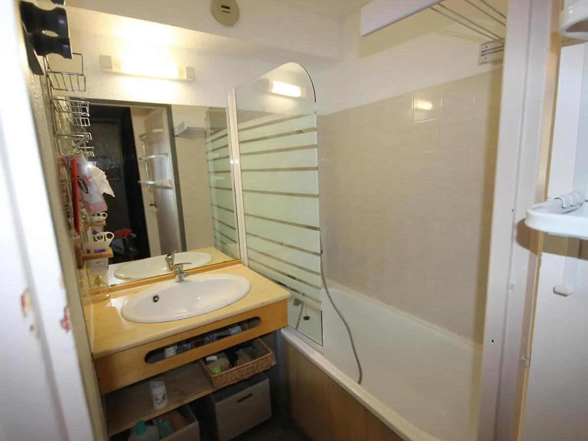Studio Confortable Pour 2 Au Centre De Vallandry, A Cote Des Pistes Et Commerces - Fr-1-411-853