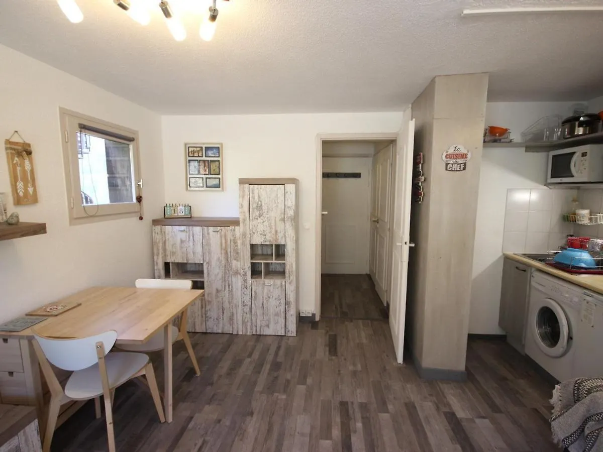 Studio Confortable Pour 2 Au Centre De Vallandry, A Cote Des Pistes Et Commerces - Fr-1-411-853 Apartment